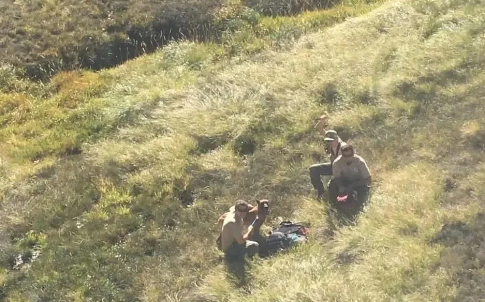 Rastrillan la montaña buscando al turista desaparecido