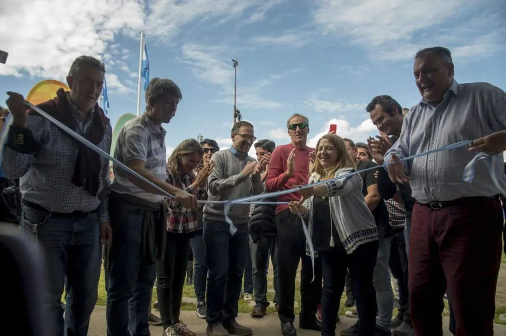 "Es un orgullo decir que el Estadio de Bariloche se está transformando"