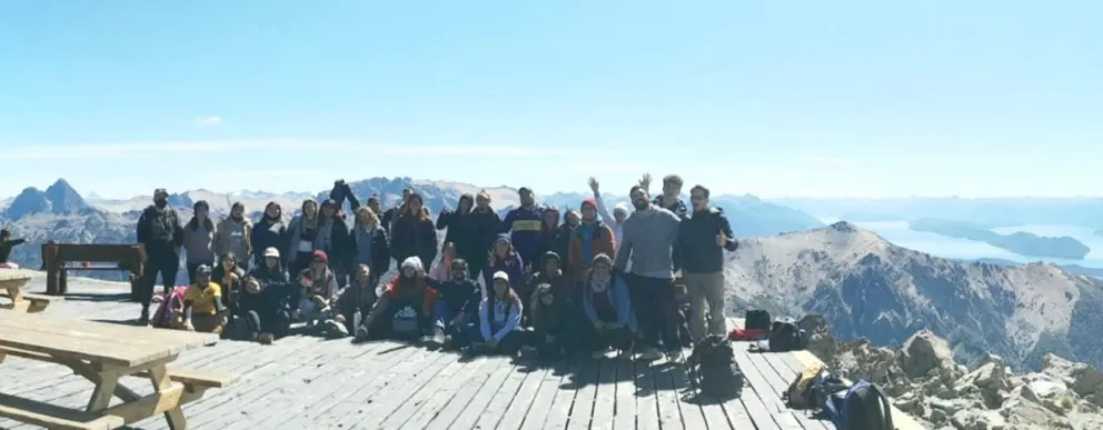 Jóvenes del San José Obrero recorrieron el cerro Catedral