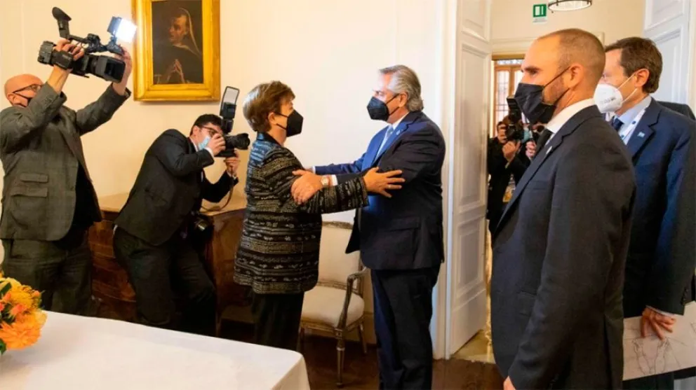 El FMI aprobó el acuerdo con la Argentina y confirma el primer desembolso