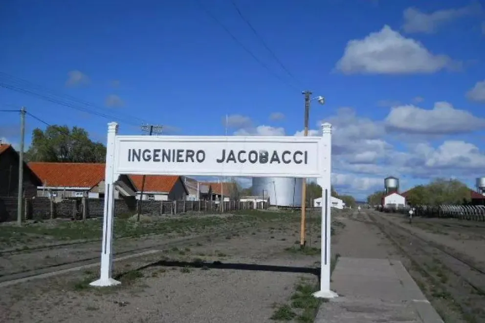 Desalojan a una comunidad Mapuche de un campo de Jacobacci