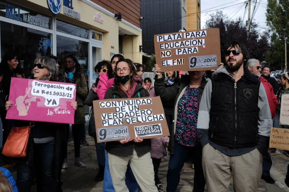 El Gobierno descontará las faltas a los docentes e inició un sumario al gremio