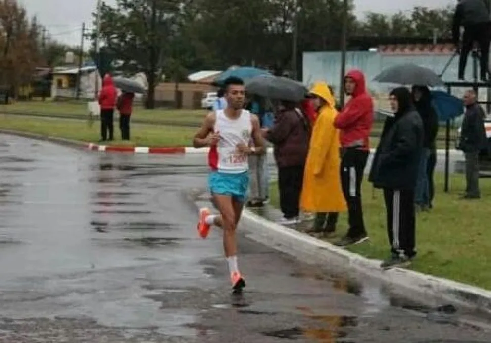 Calfín y Argüello sumaron podios y grandes actuaciones en Santa Rosa