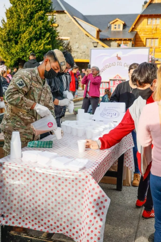 La Fiesta del Chocolate cerró con chocolate caliente en el Centro Cívico