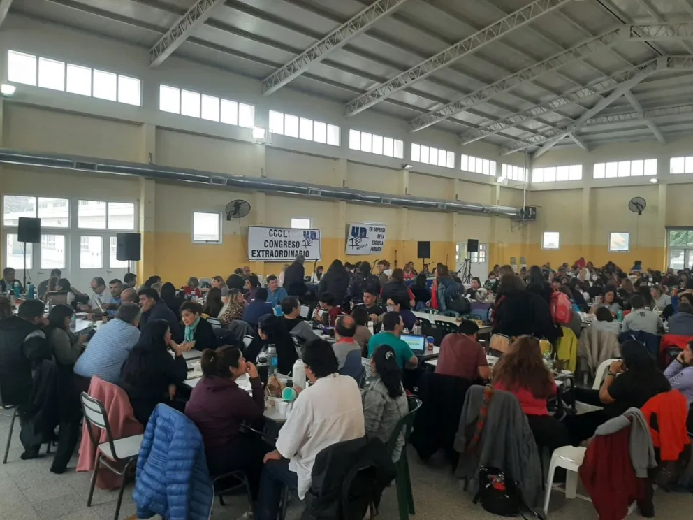 El congreso de Unter define si acepta la oferta del Gobierno y si van al paro