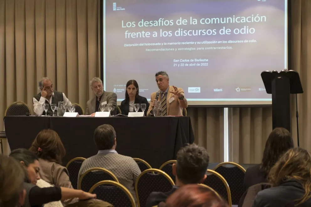 Disertan en Bariloche con el foco puesto en los discursos de odio