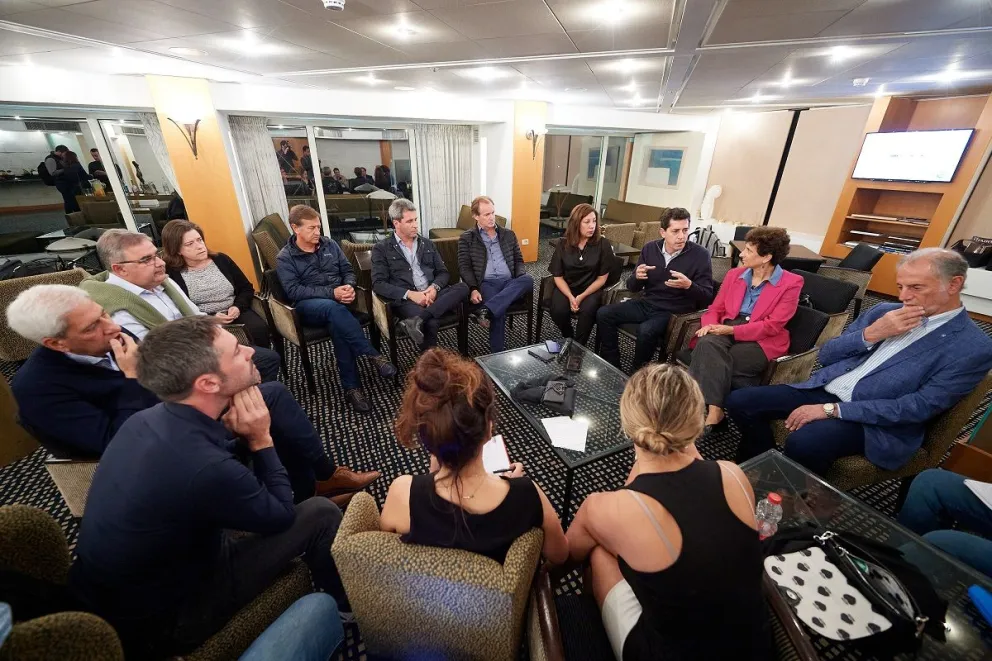 Carreras junto a Wado de Pedro en Israel, debaten sobre el manejo del agua