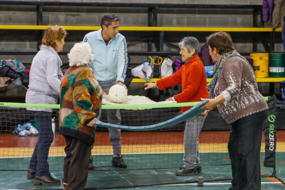 Las colonias para adultos mayores continúan hasta julio