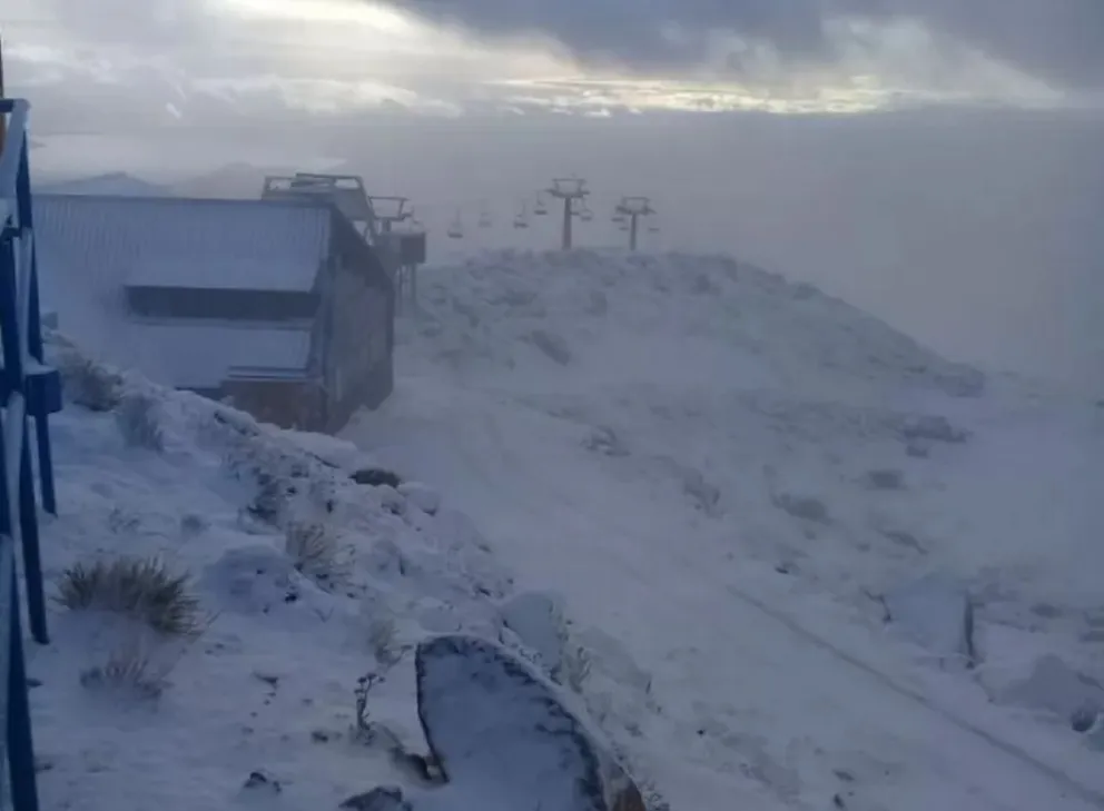 Alerta por detonaciones en la montaña