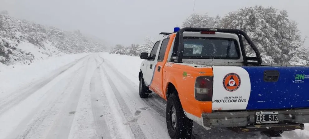 Un grupo de puesteros quedó aislado por la nieve