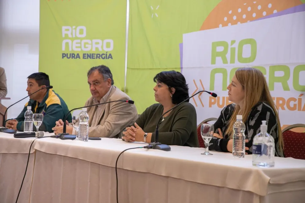 Prestadores afectados por los incendios en la región recibieron aportes