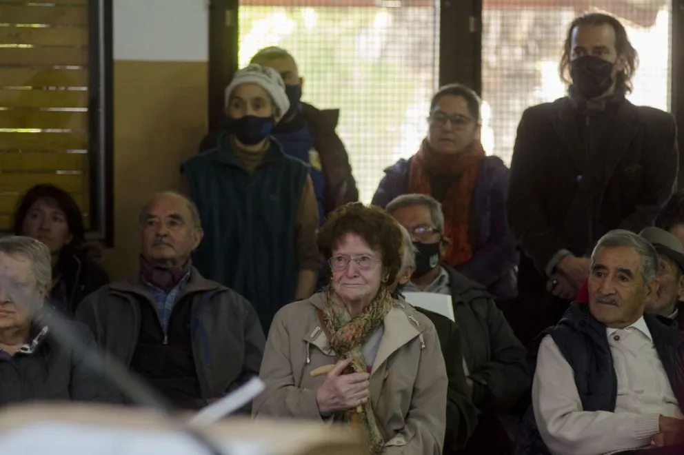 La emotiva distinción a los antiguos pobladores