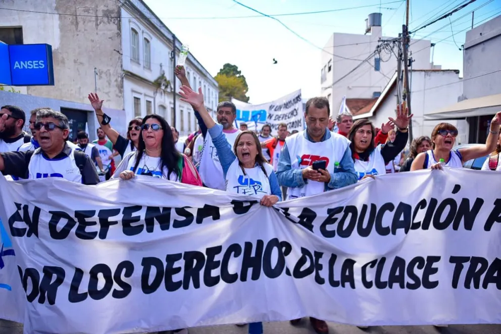 “Vamos a seguir dialogando”, dijo el ministro de Trabajo Jorge Stopiello