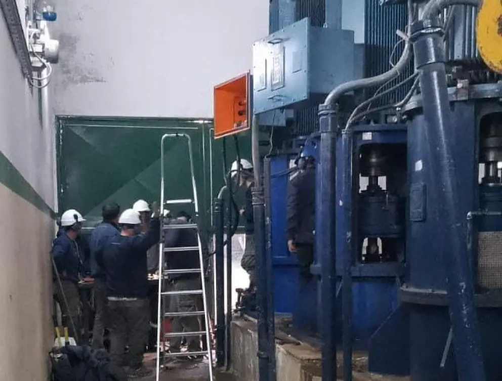 Realizan trabajos de mantenimiento en los predios de Aguas Rionegrinas